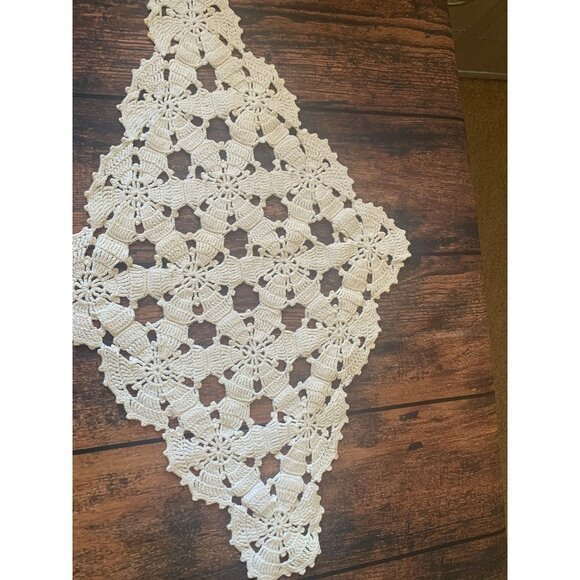 Handmade Beige Crocheted Lace Doily Table Runner - Picture 1 of 2